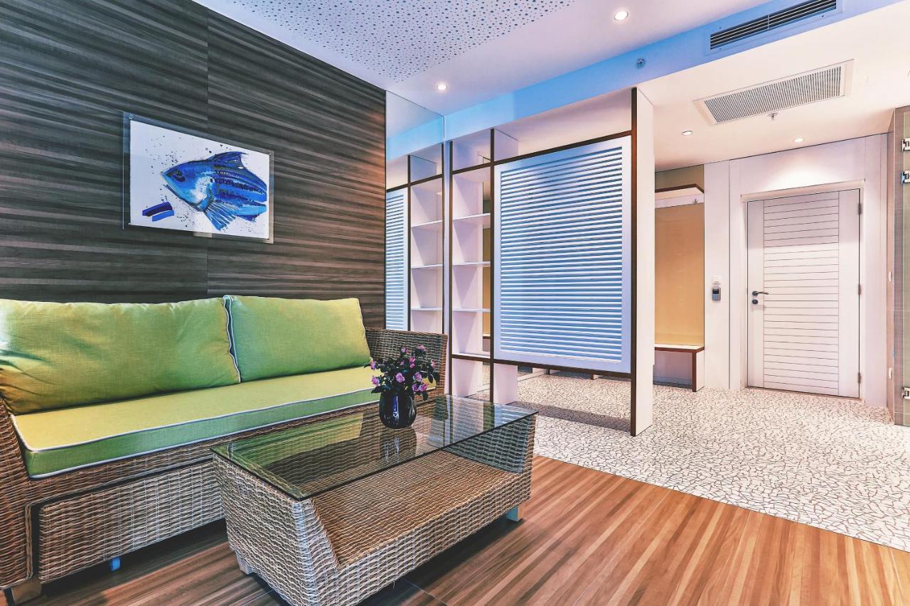 Carine Hotel Kumbor Superior Herceg Novi Exteriör bild