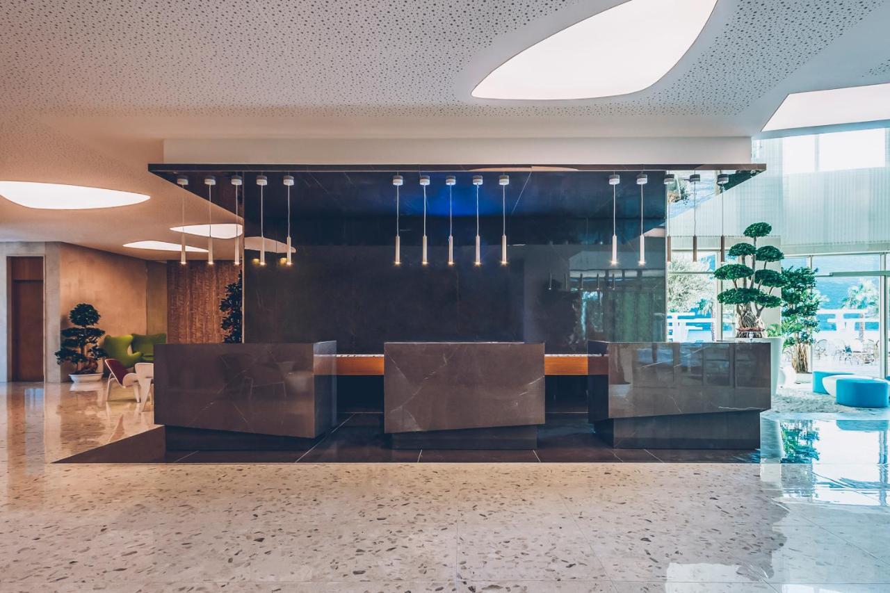 Carine Hotel Kumbor Superior Herceg Novi Exteriör bild
